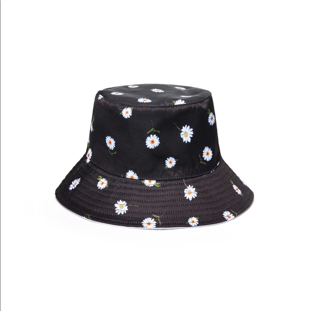 AO REVERSIBLE BUCKET HAT